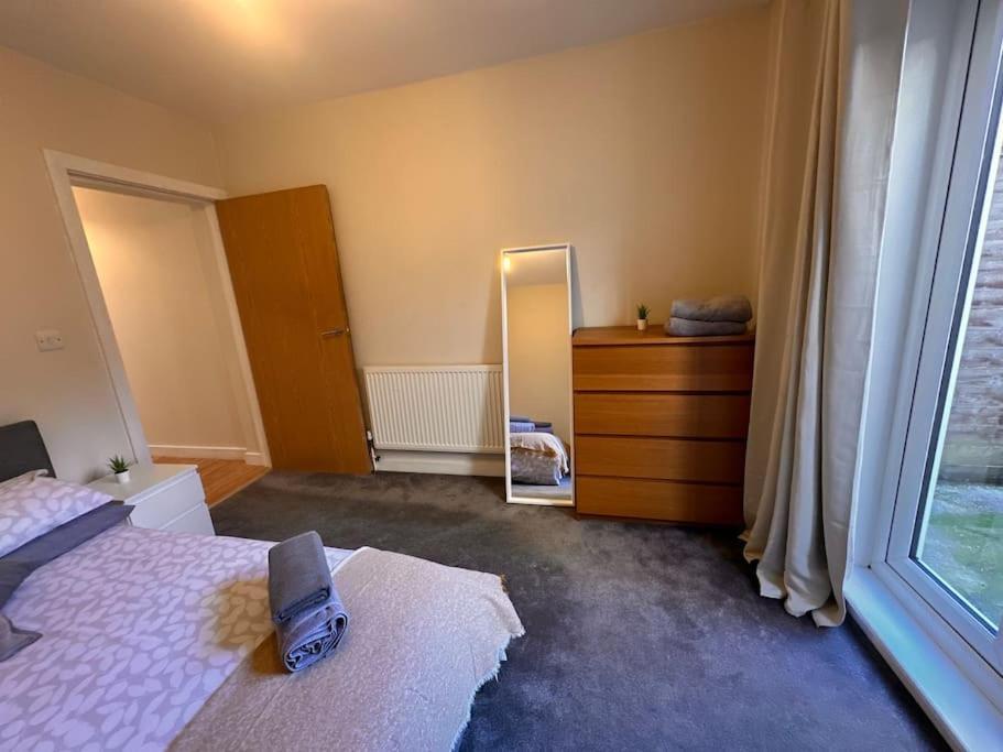 2 Bedroom In Se13 * Londra