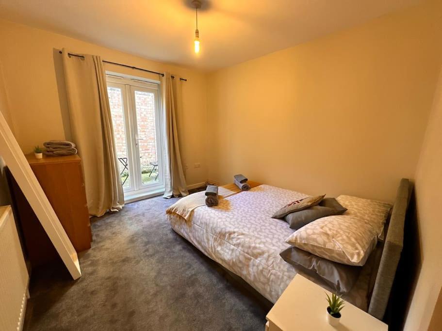 2 Bedroom In Se13 * Londra